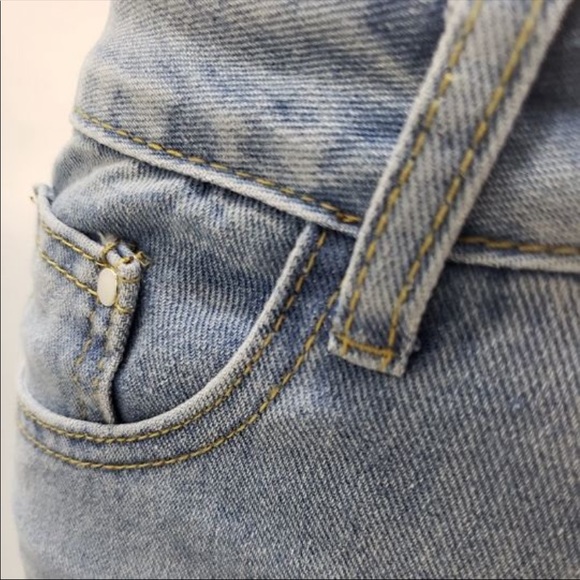 Side tie accent jeans - Picture 5 of 9